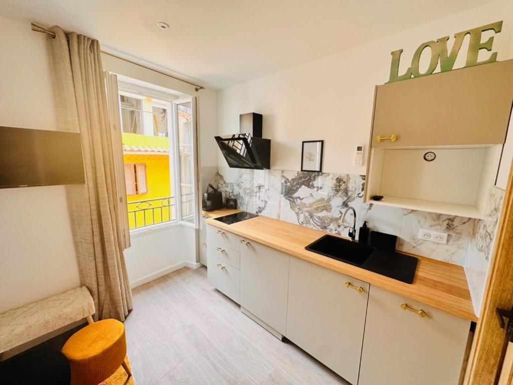Les Appartements De Nana 6 - Studio Hypercentre, Rue Meynadier, Palais & Plage, Clim, Wifi Cannes Bagian luar foto