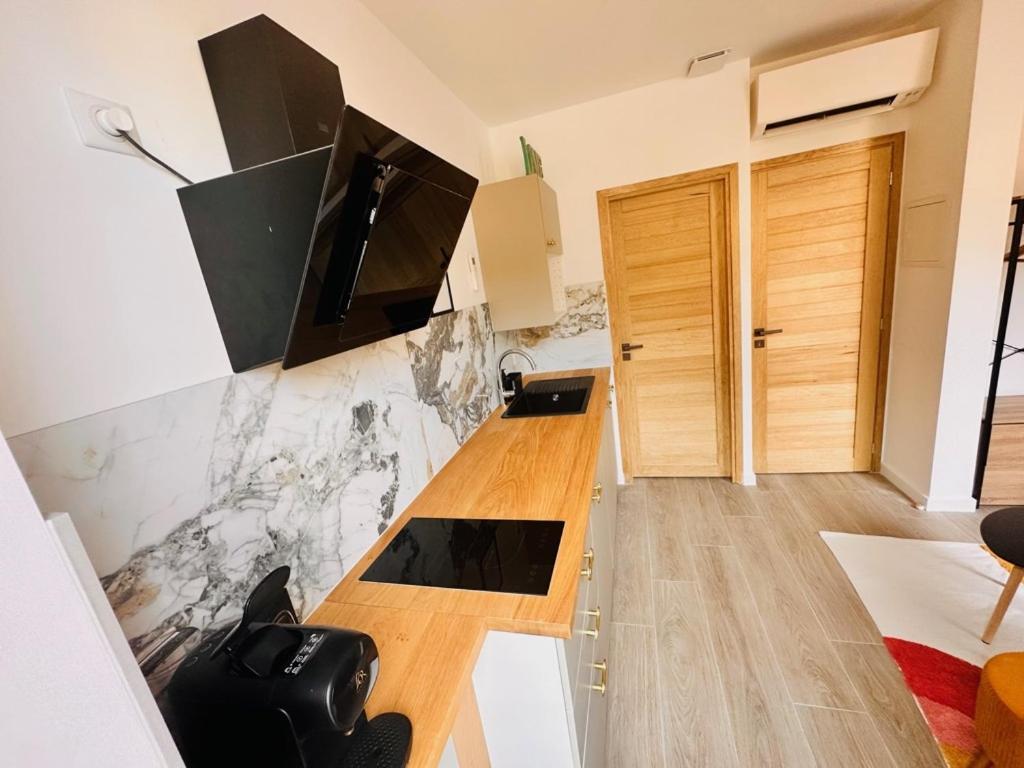 Les Appartements De Nana 6 - Studio Hypercentre, Rue Meynadier, Palais & Plage, Clim, Wifi Cannes Bagian luar foto